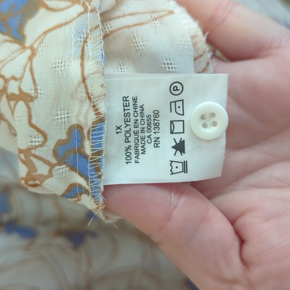 Women's Floral High-Low Blouse - Picture 5 of 5